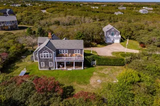 27 Longwood Drive