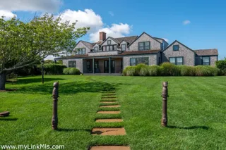 105 Low Beach Road