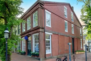 33 Main Street