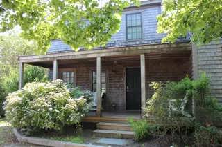 20B Miacomet Avenue