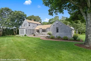 7 Oak Hollow Lane